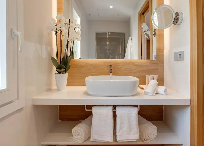 Boutique Mirlo Hotel 5*
