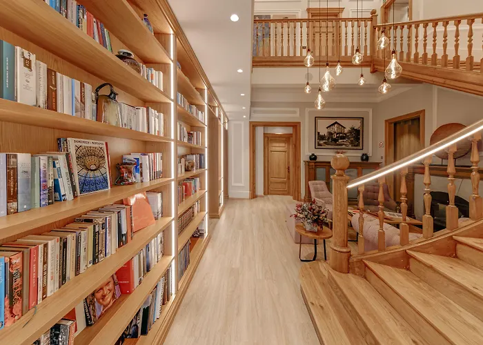 Boutique Mirlo Hotel 5*